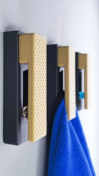 A cover of "Designs" cluster. The owner is zos999. The cluster consists of 33 elements.