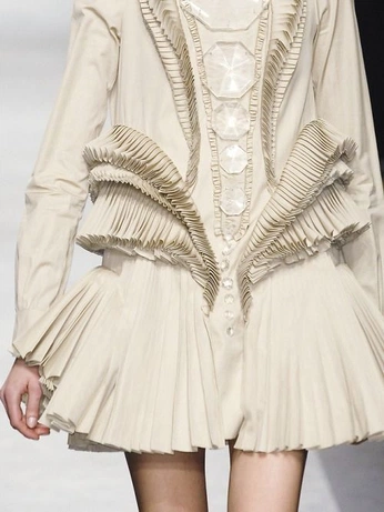 A cover of "TB" cluster. The owner is jgza04. The cluster consists of 55 elements.