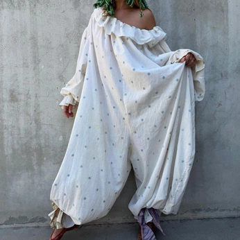 A cover of "costume" cluster. The owner is jord.an. The cluster consists of 2 elements.