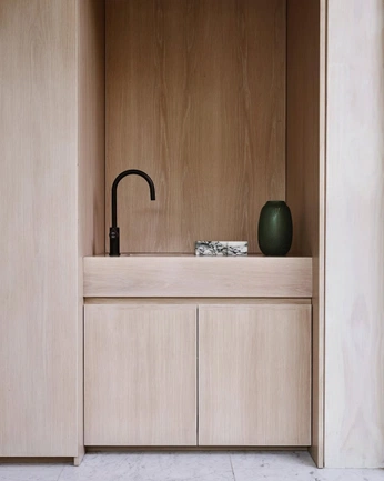 A cover of "Wood detail" cluster. The owner is laurieewald. The cluster consists of 10 elements.