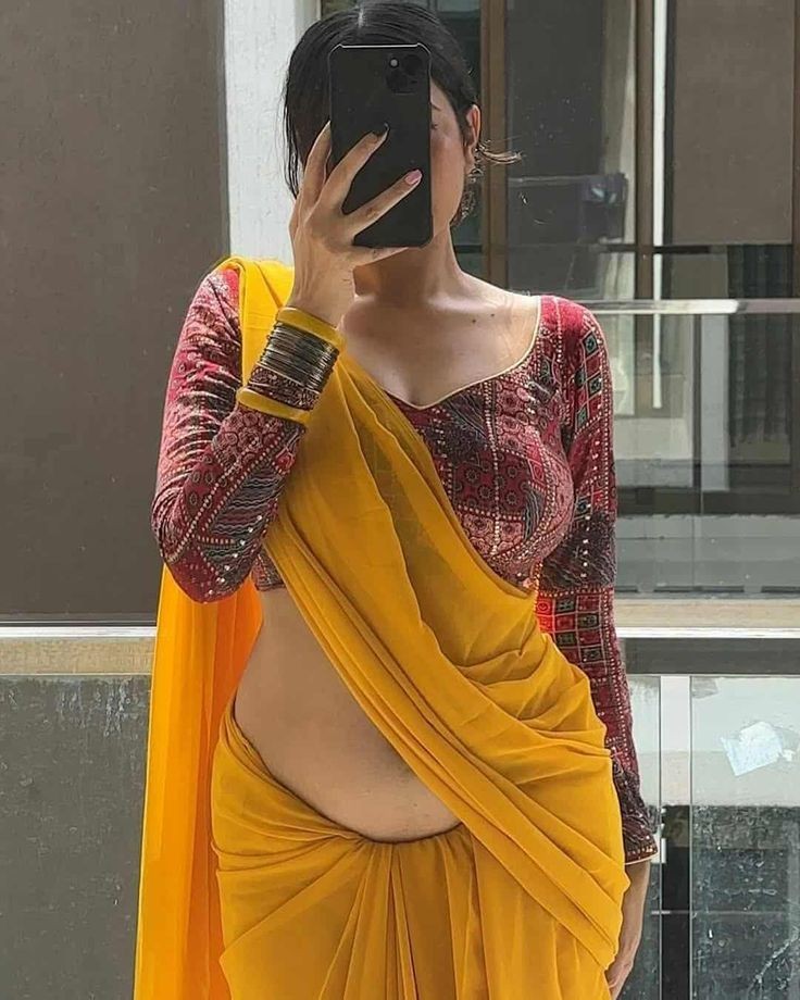 𑣲 > 9910780858 Poonam Nagar Russian Call Girls In Mumbai