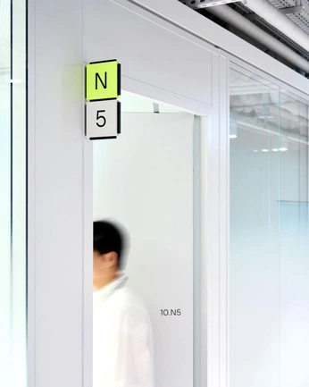 A cover of "Creative HUB" cluster. The owner is rosama. The cluster consists of 22 elements.