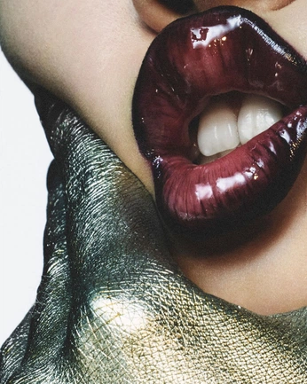 A cover of "makeup" cluster. The owner is artnymphx. The cluster consists of 27 elements.