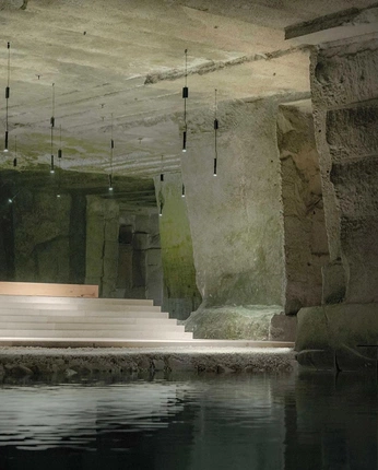 A cover of "liminal spaces" cluster. The owner is adamtheobserver. The cluster consists of 9 elements.