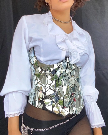 A cover of "Outfits" cluster. The owner is staysisfowl. The cluster consists of 1 element.