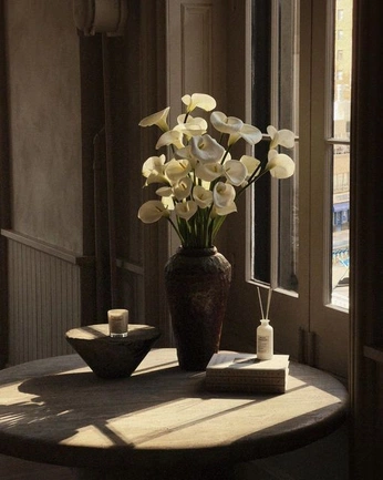 A cover of "Florals" cluster. The owner is soficorti. The cluster consists of 19 elements.