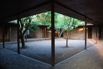 A cover of "Courtyard" cluster. The owner is bosshoggduke. The cluster consists of 11 elements.