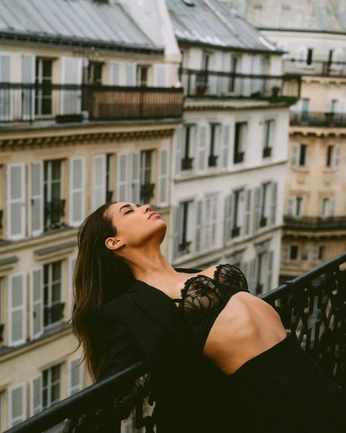 A cover of "ThirdLove" cluster. The owner is chm816. The cluster consists of 18 elements.