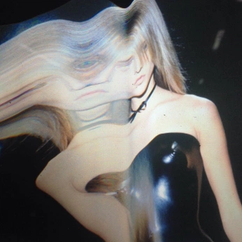 A cover of "Fashion" cluster. The owner is noknownsource. The cluster consists of 38 elements.