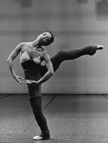 A cover of "Sketch Models" cluster. The owner is greenballerina. The cluster consists of 3 elements.