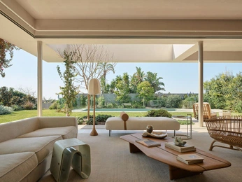 A cover of "Future Form" cluster. The owner is i.kat. The cluster description is "Industrial, brutalist design.". The cluster consists of 100 elements.