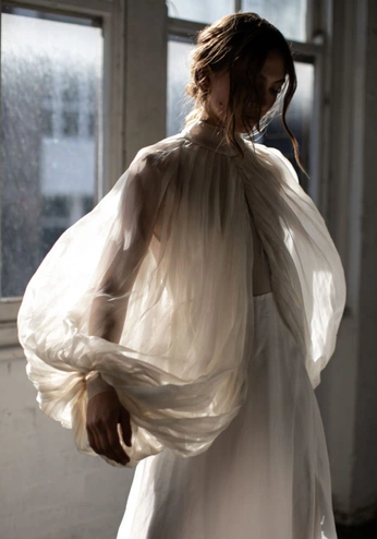 A cover of "editorial styling" cluster. The owner is luciamc12. The cluster consists of 43 elements.