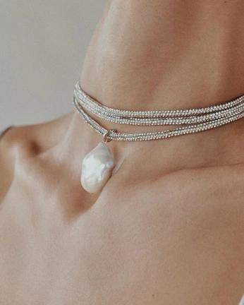 A cover of "Joyas" cluster. The owner is carolinwonder. The cluster consists of 7 elements.