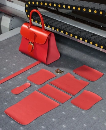 A cover of "uj" cluster. The owner is skat3kiddo. The cluster consists of 28 elements.