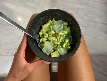 A cover of "WELLNESS" cluster. The owner is jimenagsn. The cluster consists of 3 elements.