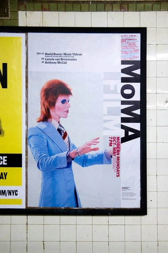 A cover of "Posters" cluster. The owner is decaillet. The cluster consists of 55 elements.