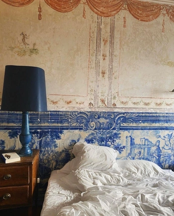 A cover of "Chambre" cluster. The owner is zitoune. The cluster consists of 7 elements.