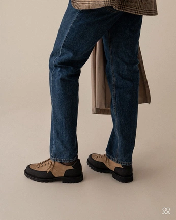 A cover of "SHOES" cluster. The owner is katrienbaaij. The cluster consists of 2 elements.