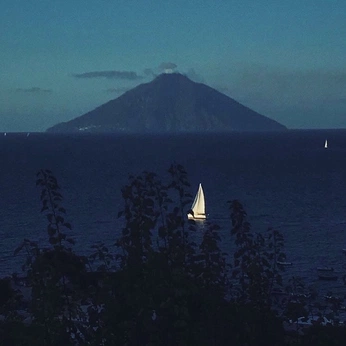 A cover of "💙🩵" cluster. The owner is lks312x. The cluster consists of 49 elements.