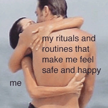 A cover of "Vibe" cluster. The owner is melmomood. The cluster consists of 3 elements.