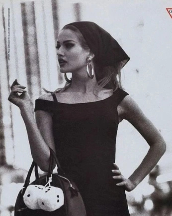 A cover of "Cloth" cluster. The owner is cammm. The cluster consists of 8 elements.