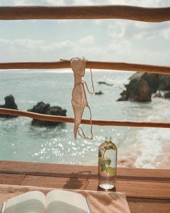 A cover of "Neutral" cluster. The owner is ixchelradbruch. The cluster consists of 3 elements.