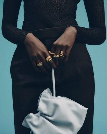 A cover of "ponderous" cluster. The owner is andrewdniese. The cluster consists of 141 elements.