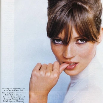 A cover of "beauty" cluster. The owner is bymontyyy. The cluster consists of 9 elements.