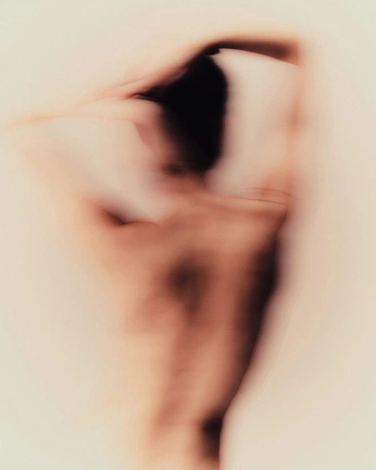 A cover of "blurry" cluster. The owner is sofiaalvazr. The cluster consists of 17 elements.