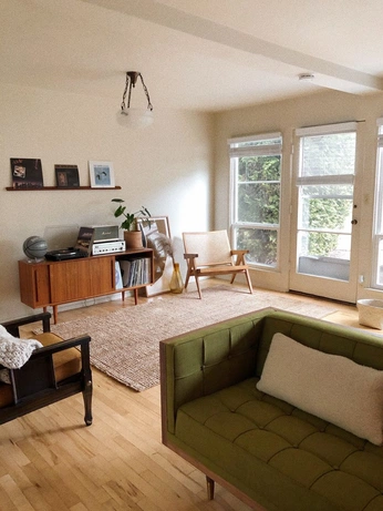 A cover of "Interiors" cluster. The owner is jw. The cluster consists of 9 elements.