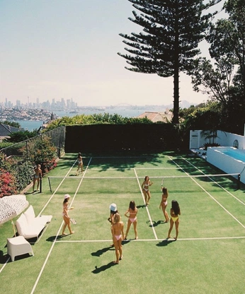 A cover of "Photos" cluster. The owner is bdb747. The cluster consists of 13 elements.