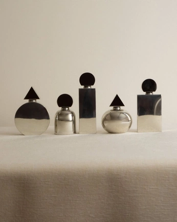 A cover of "GG" cluster. The owner is ggkate. The cluster consists of 17 elements.