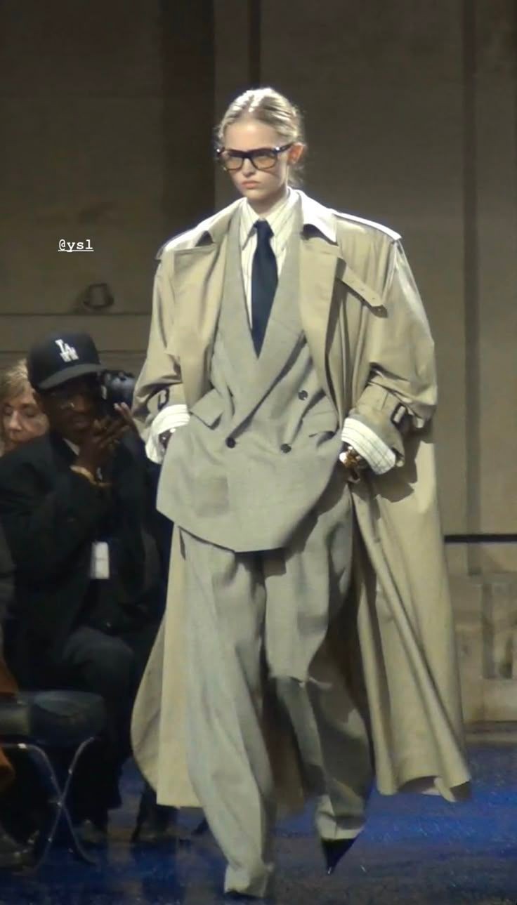 A look from the Saint Laurent Menswear Fall/Winter 2023 collection.