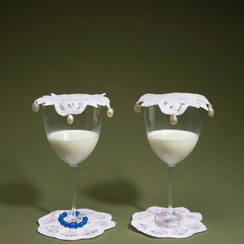 A cover of "GREEN" cluster. The owner is laurynwylde. The cluster consists of 21 elements.