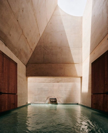 A cover of "grotto" cluster. The owner is briannaaguilar. The cluster consists of 11 elements.