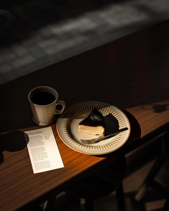 A cover of "zine aframe" cluster. The owner is pamelaea. The cluster consists of 15 elements.