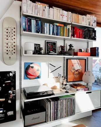 A cover of "wall unit" cluster. The owner is tabako. The cluster consists of 6 elements.