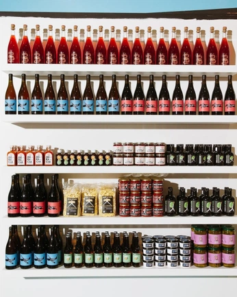 A cover of "APF" cluster. The owner is courtneyxyz. The cluster consists of 6 elements.