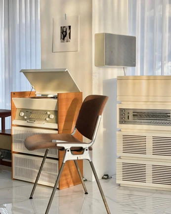 A cover of "life." cluster. The owner is newyorklightzz. The cluster consists of 1 element.