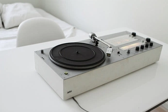 A cover of "peices of LE decor" cluster. The owner is jazz227. The cluster consists of 39 elements.