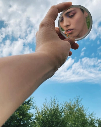 A cover of "CONTENT" cluster. The owner is beautifull. The cluster consists of 9 elements.