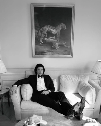 A cover of "Adam Daddyriver" cluster. The owner is sydluvse. The cluster consists of 11 elements.