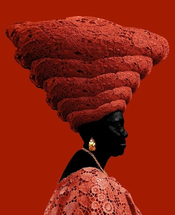 A cover of "Creative minds" cluster. The owner is amberunique. The cluster consists of 1 element.