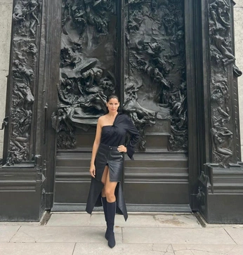 A cover of "-" cluster. The owner is blrdn. The cluster consists of 1 element.