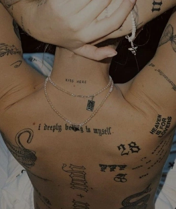 A cover of "TATTOOSS" cluster. The owner is sammycolt. The cluster consists of 1 element.