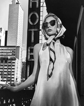 A cover of "Taylor Bond 💗" cluster. The owner is laynibecker. The cluster consists of 28 elements.