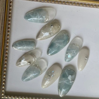 A cover of "nails" cluster. The owner is jamiec. The cluster consists of 188 elements.