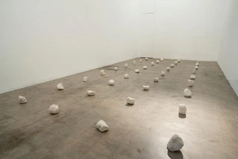 A cover of "raw" cluster. The owner is avveyvlogs. The cluster consists of 22 elements.