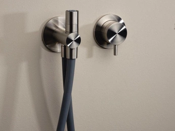 A cover of "handspray" cluster. The owner is name1. The cluster consists of 1 element.