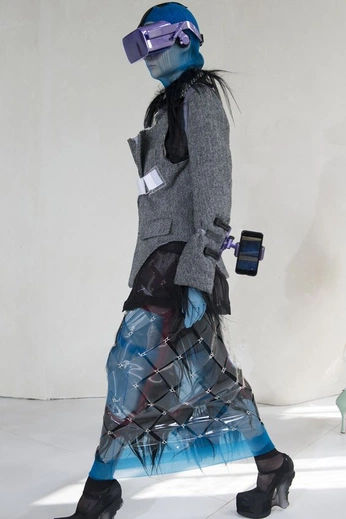 A cover of "PFE" cluster. The owner is pirhana. The cluster consists of 17 elements.